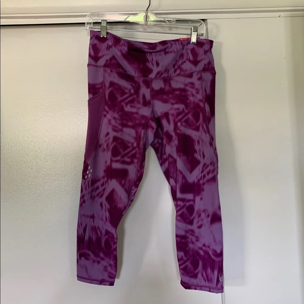 NWT Champion Tight Fit Capri Leggings